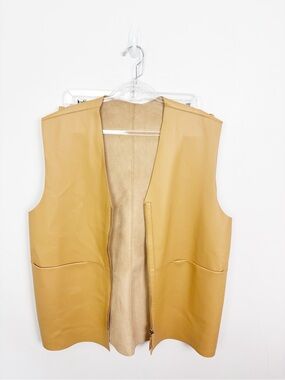 Frankie Shop Manon Faux Leather Set Shorts & Vest Set In Butter Size Large